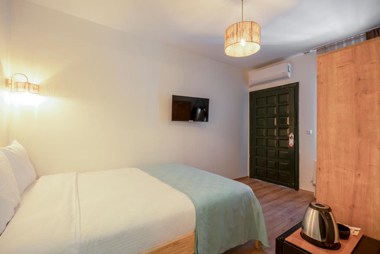 Aya Butik Otel อดาลาร์ ภายนอก รูปภาพ